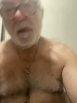 Snapshot of EroticVenetian chatting on September 2025 05:12:02 PM EroticVenetian online show from September 2025 05:12:02 PM