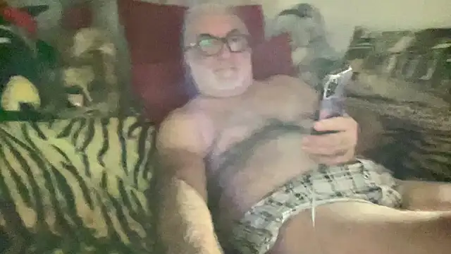 Snapshot of EroticVenetian chatting on September 2025 08:42:02 PM EroticVenetian online show from September 2025 08:42:02 PM