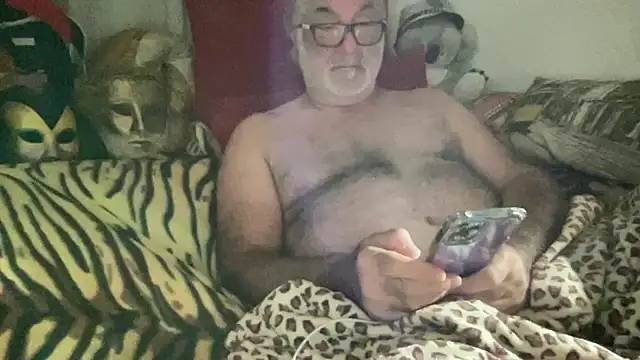 Snapshot of EroticVenetian chatting on September 2025 03:19:02 AM EroticVenetian online show from September 2025 03:19:02 AM