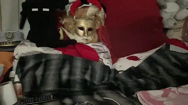 Snapshot of EroticVenetian chatting on October 2025 06:41:02 PM EroticVenetian online show from October 2025 06:41:02 PM