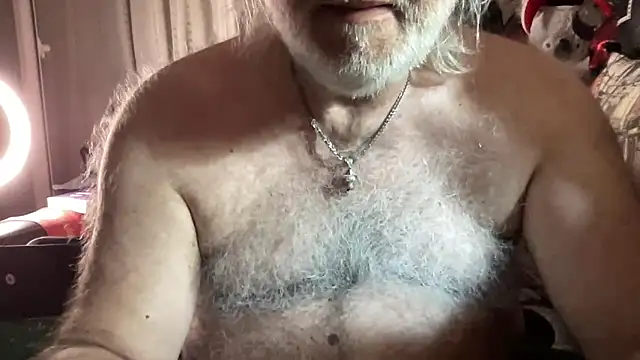 Snapshot of EroticVenetian chatting on June 2026 05:53:02 AM EroticVenetian online show from June 2026 05:53:02 AM