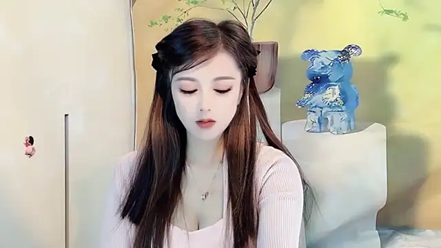 VIWVI online show from March 2025 02:39:01 AM