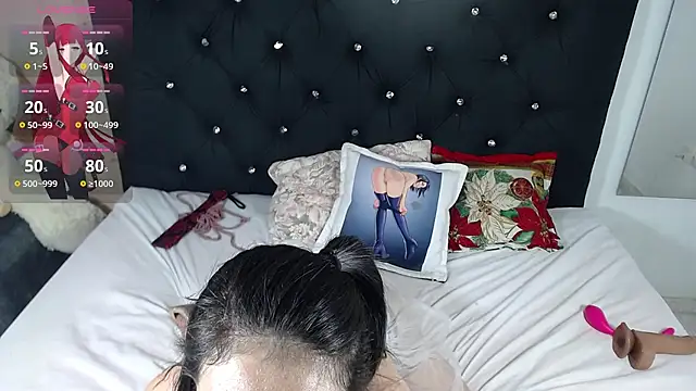 Snapshot of nikol_winick chatting on November 2025 03:28:02 AM nikol winick online show from November 2025 03:28:02 AM