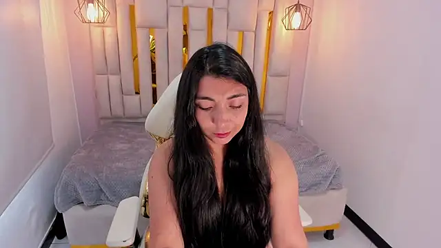 Karla hernandez  online show from March 2025 05:16:02 PM