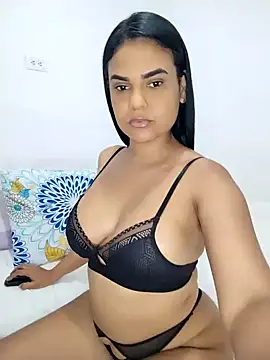 Snapshot of AntonellaShot chatting on January 2025 05:51:01 AM AntonellaShot online show from January 2025 05:51:01 AM