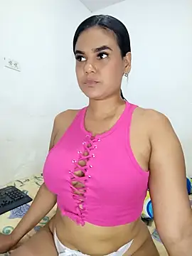 Snapshot of AntonellaShot chatting on September 2025 07:10:02 AM AntonellaShot online show from September 2025 07:10:02 AM