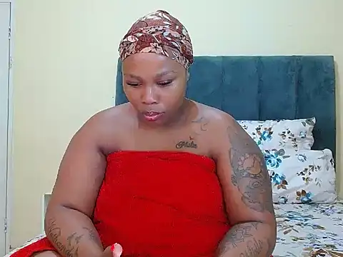 curvycloe1 online show from April 2026 07:03:02 AM