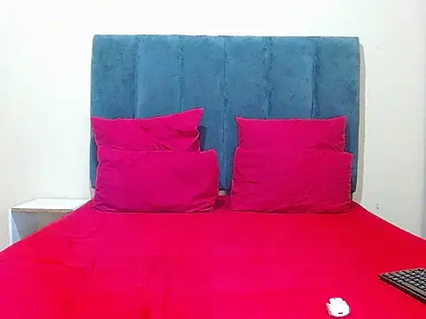 curvycloe1 online show from May 2026 06:42:02 PM