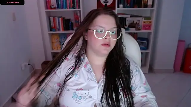 Snapshot of Gabiwaifu chatting on March 2025 12:20:01 AM Gabiwaifu online show from March 2025 12:20:01 AM