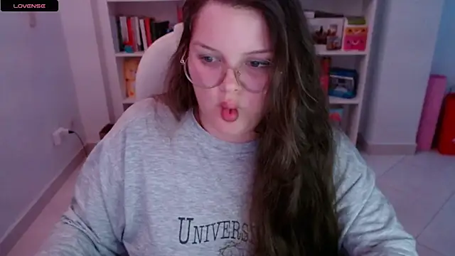 Snapshot of Gabiwaifu chatting on March 2025 04:45:02 AM Gabiwaifu online show from March 2025 04:45:02 AM