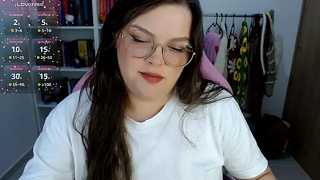 Snapshot of Gabiwaifu chatting on September 2025 07:14:02 AM Gabiwaifu online show from September 2025 07:14:02 AM