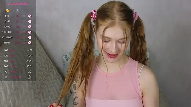 Snapshot of TrissMerigold9 chatting on March 2025 08:32:02 PM TrissMerigold9 online show from March 2025 08:32:02 PM