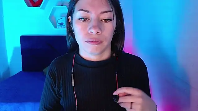 AnnaliOlsenX online show from December 2024 05:23:02 PM