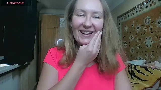 Snapshot of AnnaXLovers chatting on October 2025 12:48:02 PM AnnaXLovers online show from October 2025 12:48:02 PM