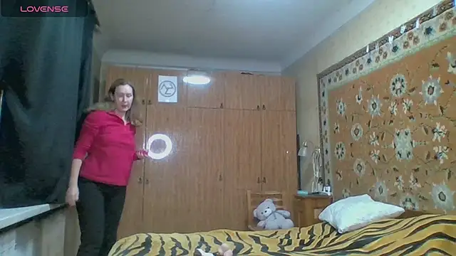 Snapshot of AnnaXLovers chatting on December 2025 12:03:02 PM AnnaXLovers online show from December 2025 12:03:02 PM