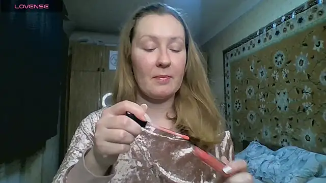 AnnaXLovers online show from February 2026 01:40:01 PM