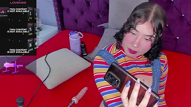 Snapshot of Danee_19_ chatting on February 2025 12:13:02 PM Danee 19 online show from February 2025 12:13:02 PM