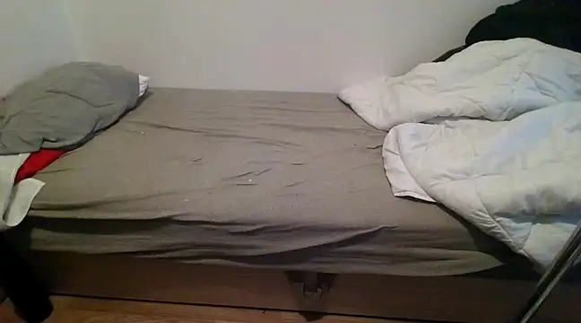 Snapshot of Indianluckyboytits chatting on December 2024 12:17:01 PM Indianluckyboytits online show from December 2024 12:17:01 PM