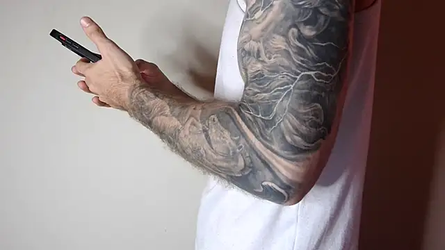 Snapshot of Kenner_fox77 chatting on February 2025 07:27:02 PM Kenner fox77 online show from February 2025 07:27:02 PM