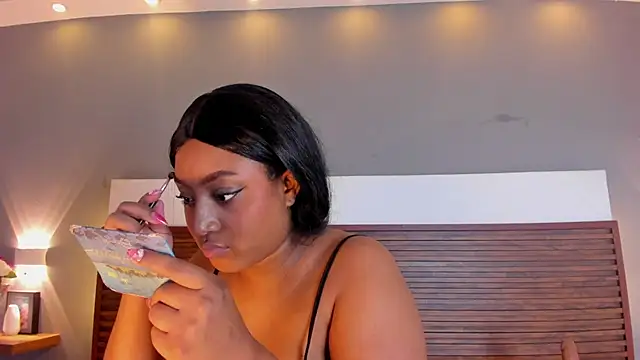 Snapshot of Adelehottman chatting on October 2025 12:33:01 AM Adelehottman online show from October 2025 12:33:01 AM