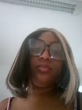 Snapshot of Adelehottman chatting on November 2025 12:49:02 PM Adelehottman online show from November 2025 12:49:02 PM