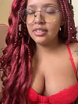 Snapshot of 99_Lilith chatting on December 2024 05:37:02 PM 99 Lilith online show from December 2024 05:37:02 PM