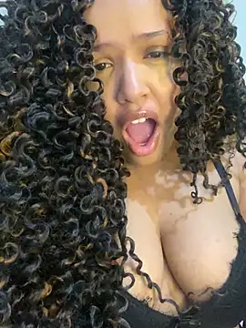 Snapshot of 99_Lilith chatting on December 2024 11:47:02 PM 99 Lilith online show from December 2024 11:47:02 PM