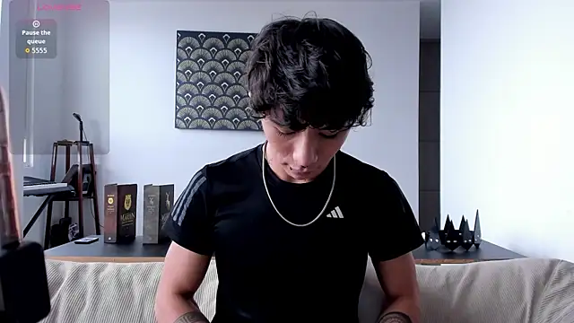 im  thomass online show from November 2025 08:33:02 PM