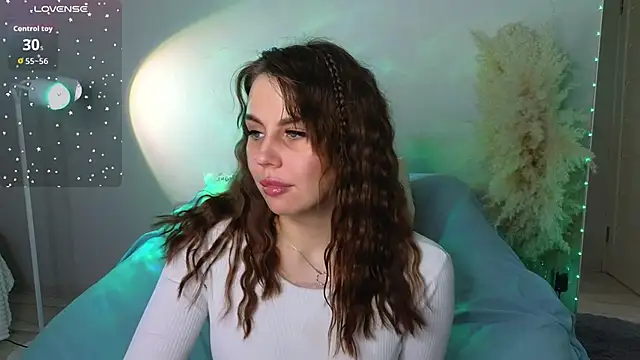 Aisha Riley online show from October 2025 02:43:02 PM