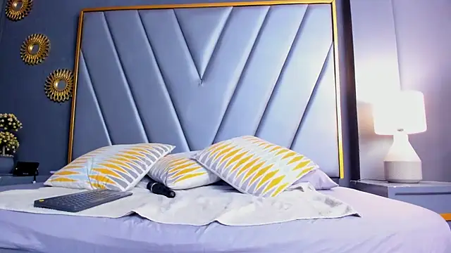 BrendaAdams  online show from September 2025 10:50:01 AM