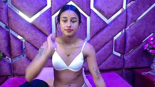 Snapshot of milly_print chatting on February 2025 09:43:01 AM milly print online show from February 2025 09:43:01 AM