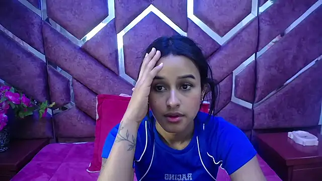 Snapshot of milly_print chatting on February 2025 02:19:02 AM milly print online show from February 2025 02:19:02 AM