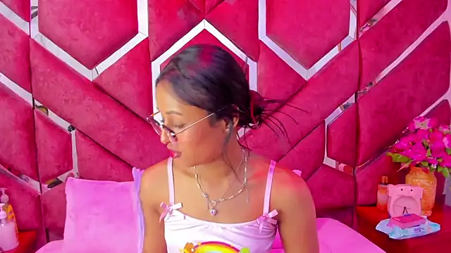 Snapshot of milly_print chatting on September 2025 02:56:02 AM milly print online show from September 2025 02:56:02 AM