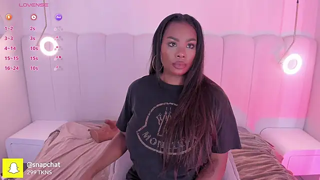  huge boobs ebony online show from December 2025 05:21:01 PM