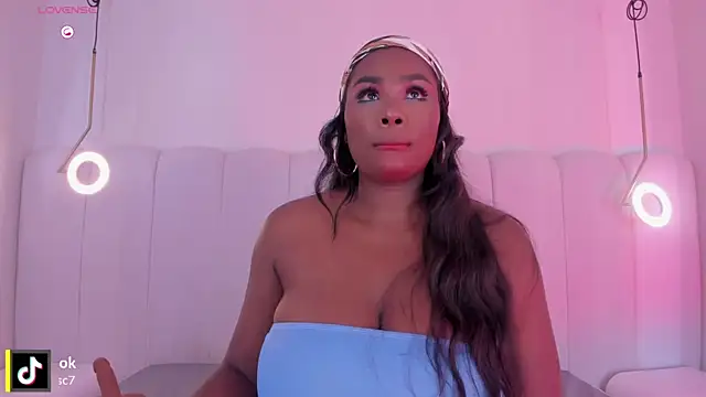  huge boobs ebony online show from January 2026 07:08:02 PM