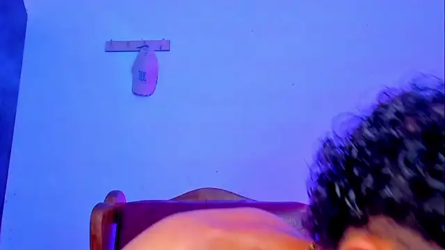 Snapshot of visaelX chatting on December 2024 12:20:01 AM visaelX online show from December 2024 12:20:01 AM