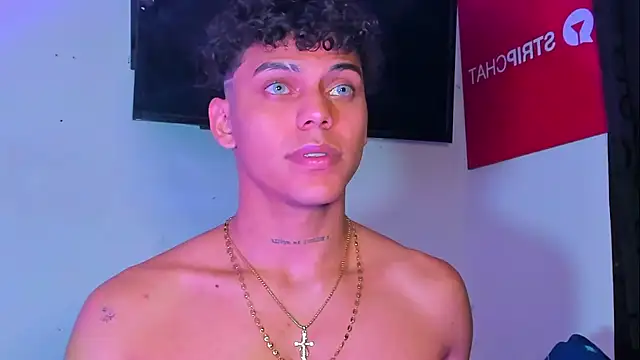 Snapshot of visaelX chatting on December 2024 11:59:01 PM visaelX online show from December 2024 11:59:01 PM