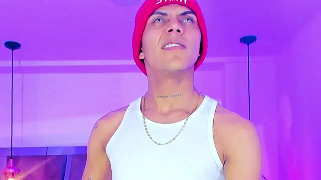 Snapshot of visaelX chatting on January 2025 03:37:01 AM visaelX online show from January 2025 03:37:01 AM