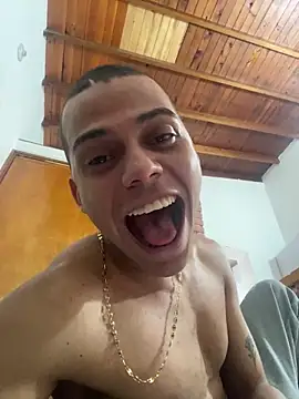 Snapshot of visaelX chatting on January 2025 07:03:01 PM visaelX online show from January 2025 07:03:01 PM