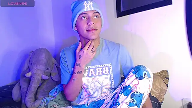 Snapshot of visaelX chatting on March 2025 01:39:01 AM visaelX online show from March 2025 01:39:01 AM