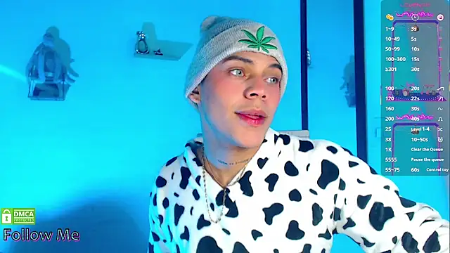 Snapshot of visaelX chatting on March 2025 08:07:01 AM visaelX online show from March 2025 08:07:01 AM