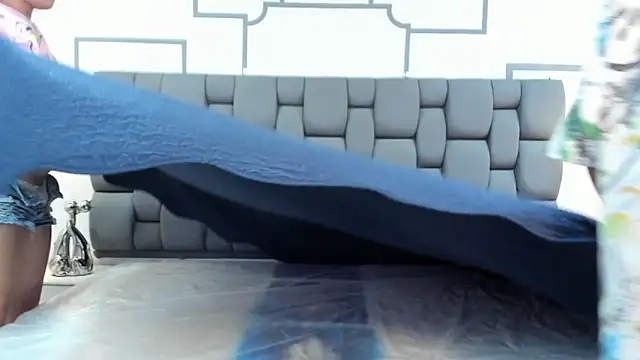 Derek and Skarlet online show from September 2025 02:50:02 PM