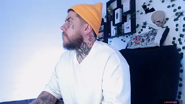 Ash gusbig online show from December 2024 10:26:02 PM