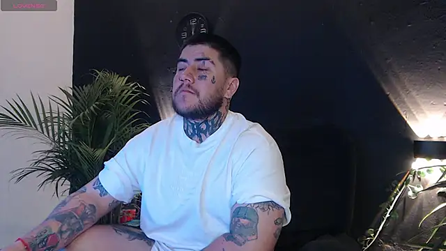 Ash gusbig online show from February 2025 03:33:01 AM