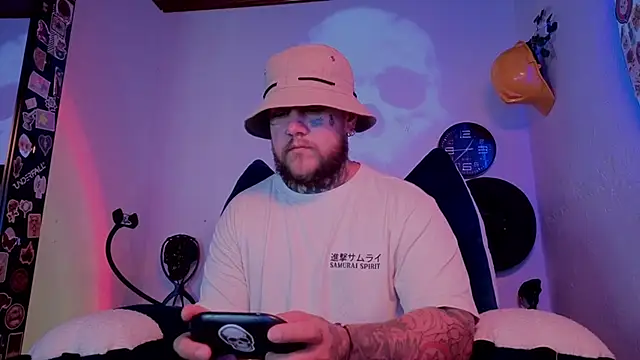 Ash gusbig online show from September 2025 02:56:02 AM