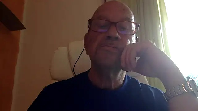 Snapshot of Bobby5169 chatting on June 2026 03:09:01 PM Bobby5169 online show from June 2026 03:09:01 PM