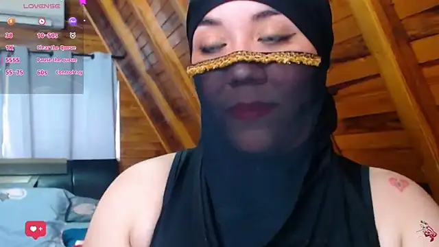 AmbarBurhan online show from October 2025 04:18:01 PM