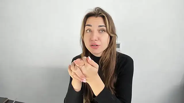 Summmmersky online show from February 2025 08:51:02 AM