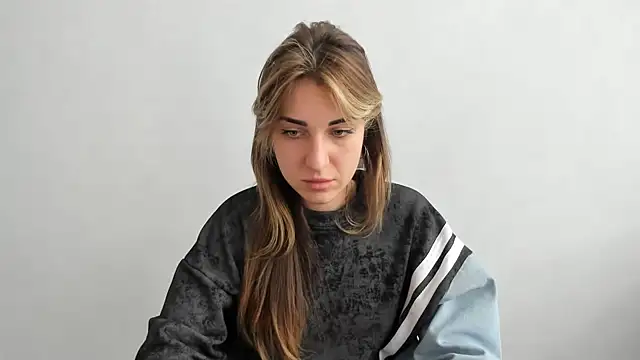 Summmmersky online show from March 2025 12:12:01 PM