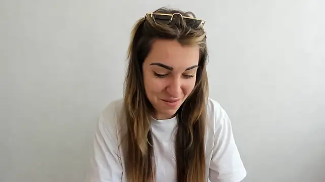 Summmmersky online show from March 2025 08:39:01 AM